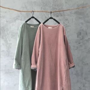 Oversized corduroy dress in sage green midi tunic